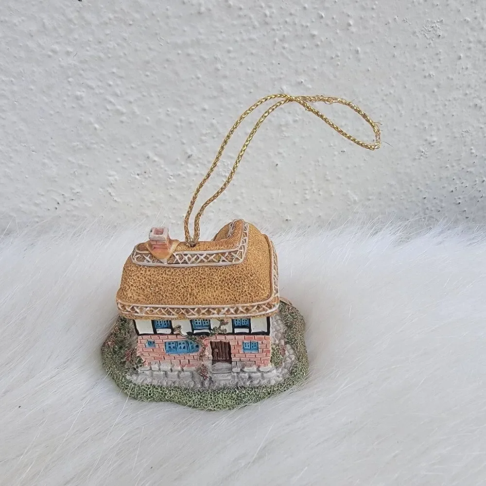 Baileys Original Irish Cream 1999 Lmtd Edition Christmas Tudor Cottage Ornament